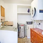 Renovated Beachside 2-Bedroom Apartment