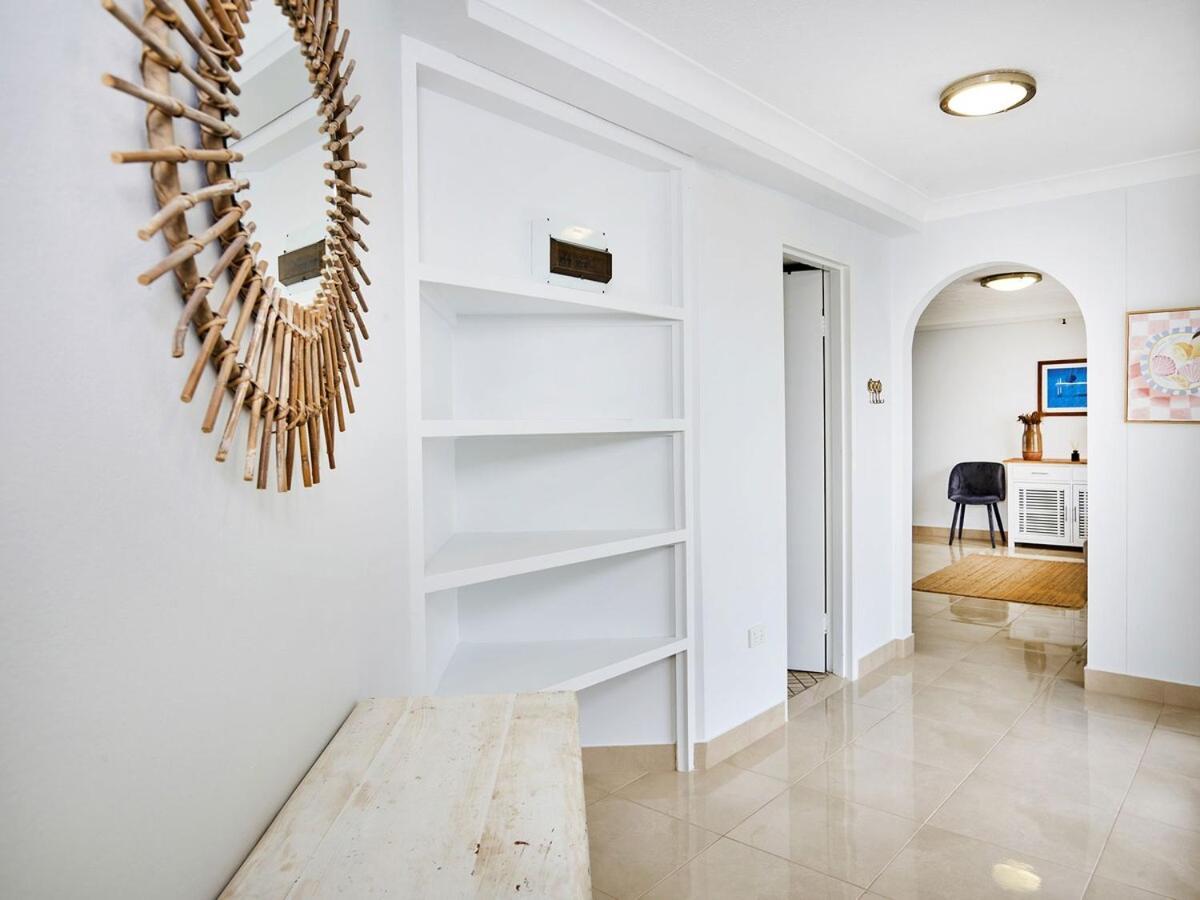Renovated Beachside 2-bedroom Apartment