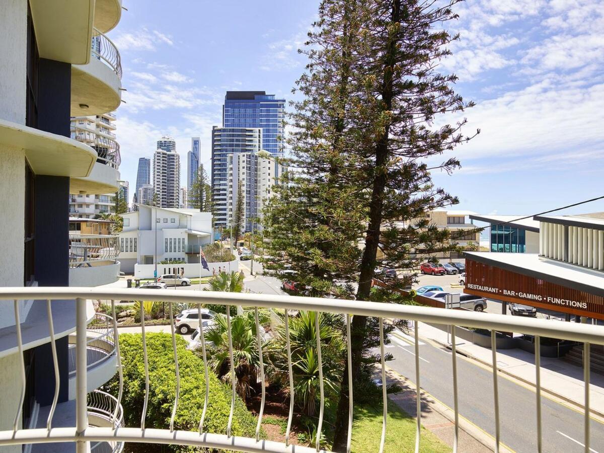 Apartment Renovated Beachside 2-bedroom *